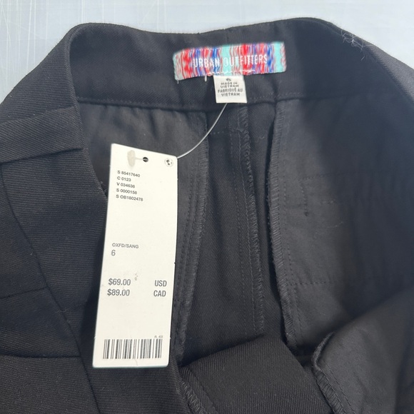 New Urban Outfitters Black Pleated front Pants - Picture 3 of 5